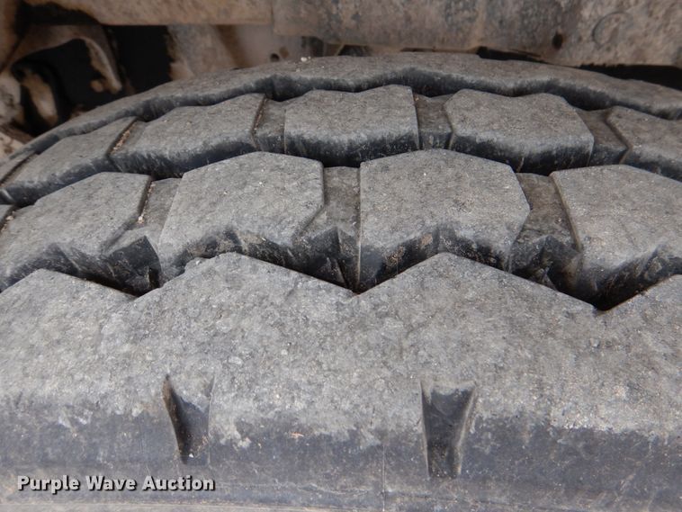 image for item DJ0449 1991 International 4900  dump truck