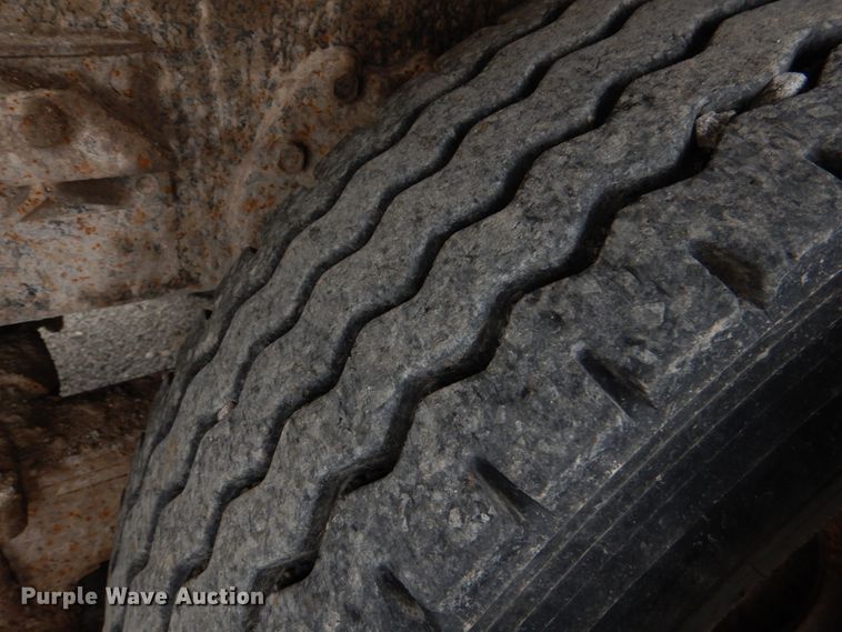 image for item DJ0449 1991 International 4900  dump truck