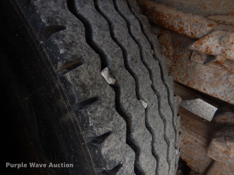 image for item DJ0449 1991 International 4900  dump truck