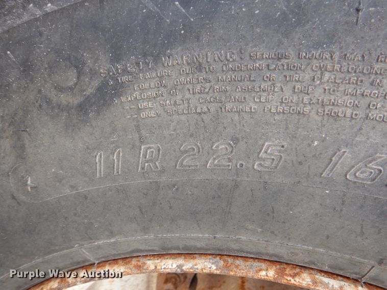 image for item DJ0449 1991 International 4900  dump truck