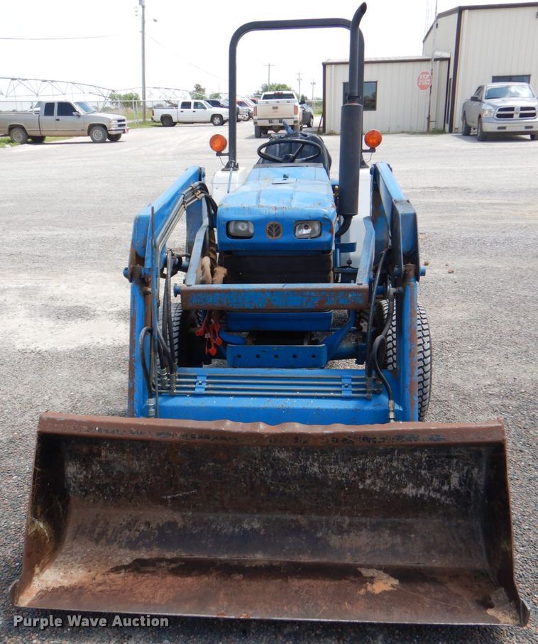 image for item DJ0451 1995 New Holland 1620  tractor