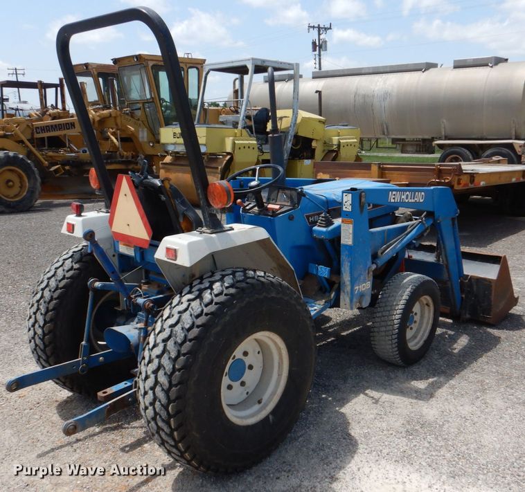 image for item DJ0451 1995 New Holland 1620  tractor