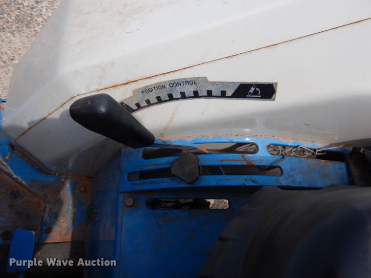 image for item DJ0451 1995 New Holland 1620  tractor