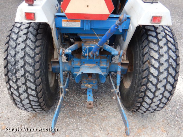 image for item DJ0451 1995 New Holland 1620  tractor