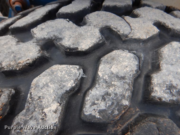 image for item DJ0451 1995 New Holland 1620  tractor