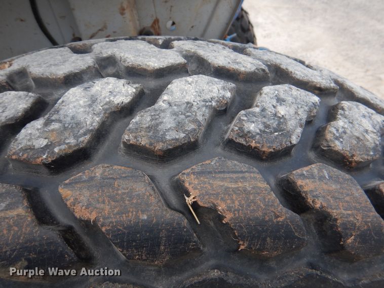 image for item DJ0451 1995 New Holland 1620  tractor