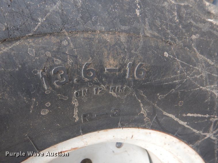 image for item DJ0451 1995 New Holland 1620  tractor