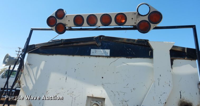 image for item DJ1209 1992 Ford F700  pot hole patcher truck