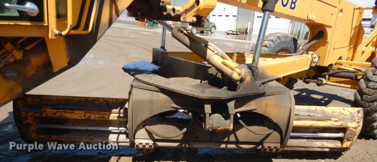 image for item DJ1211 1988 John Deere 670B  motor grader