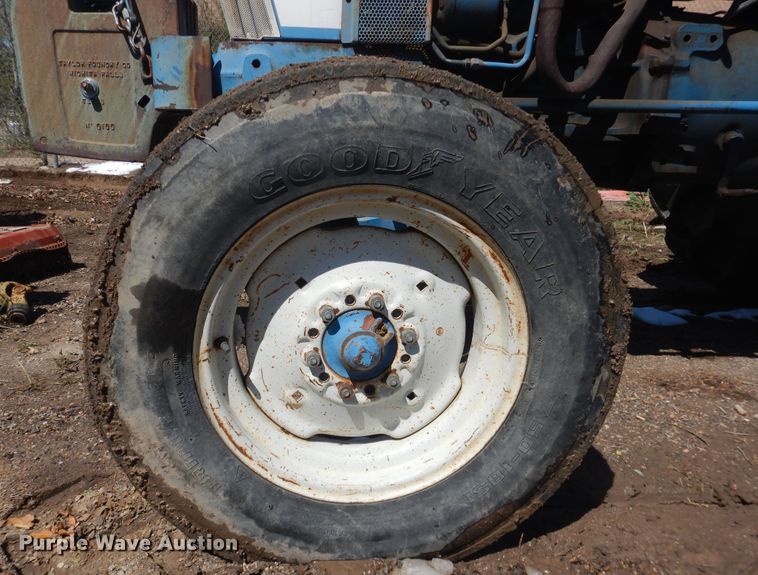 image for item DJ1212 Ford G610  tractor