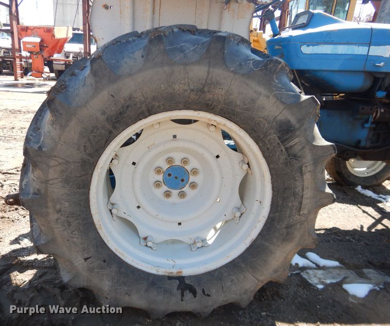 image for item DJ1212 Ford G610  tractor