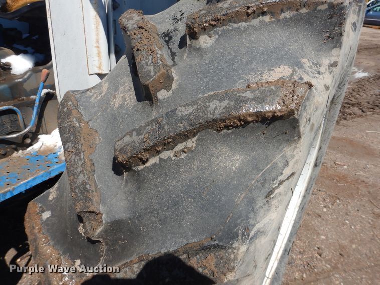 image for item DJ1212 Ford G610  tractor