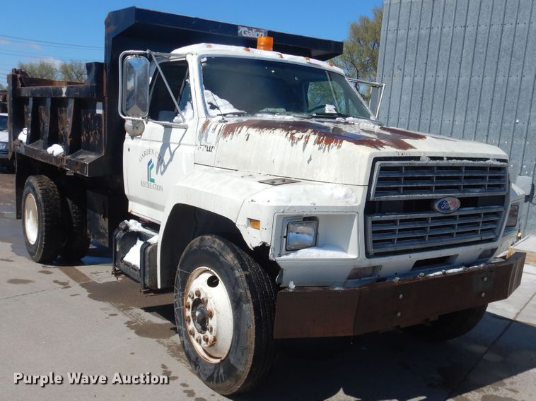 image for item DJ1214 1994 Ford F700  dump truck