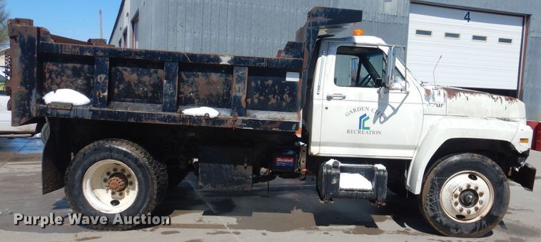 image for item DJ1214 1994 Ford F700  dump truck
