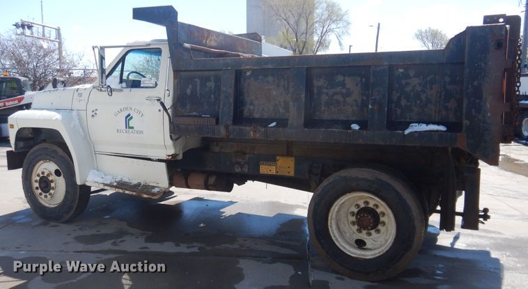image for item DJ1214 1994 Ford F700  dump truck