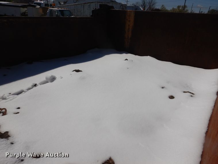 image for item DJ1214 1994 Ford F700  dump truck