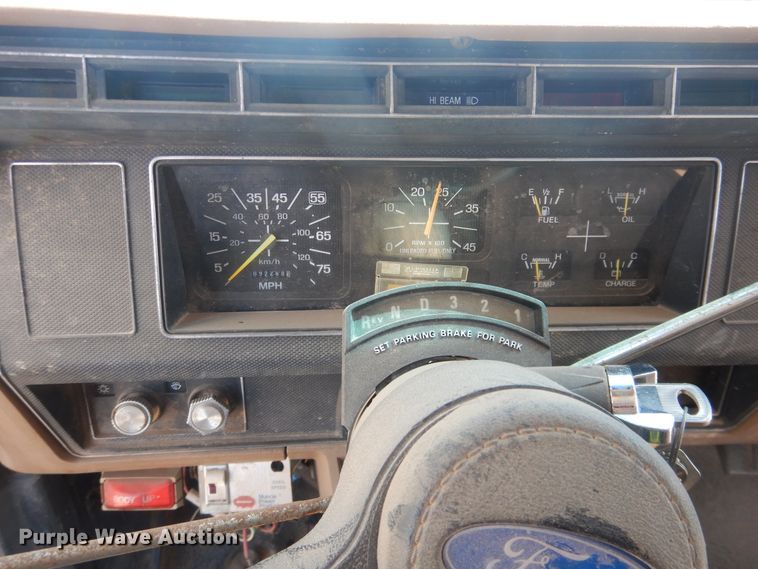 image for item DJ1214 1994 Ford F700  dump truck