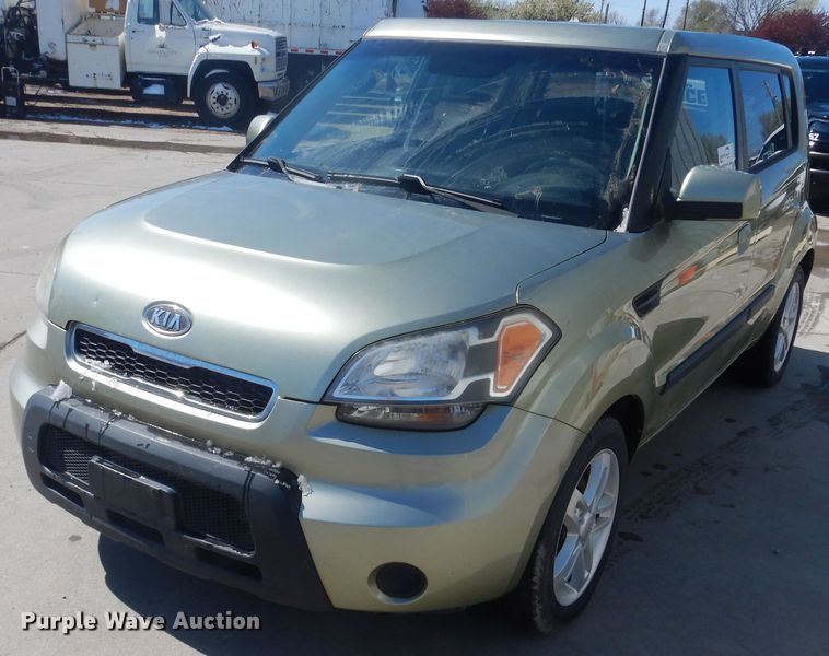 image for item DJ1215 2010 Kia Soul