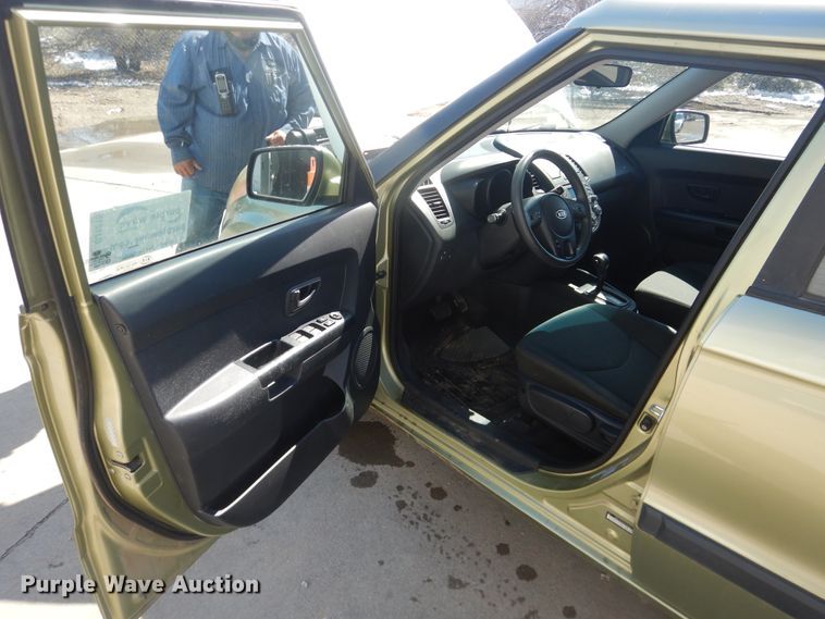 image for item DJ1215 2010 Kia Soul