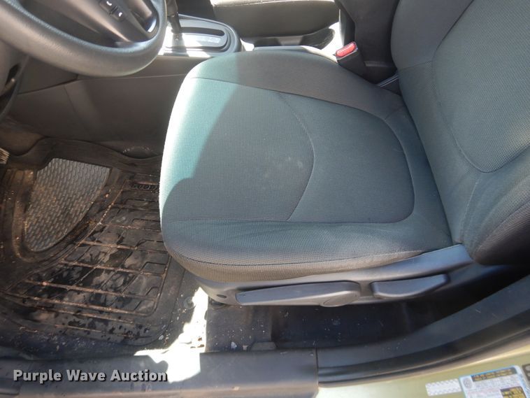 image for item DJ1215 2010 Kia Soul