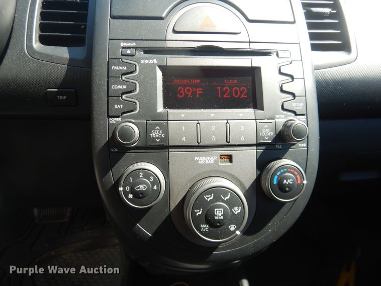 image for item DJ1215 2010 Kia Soul