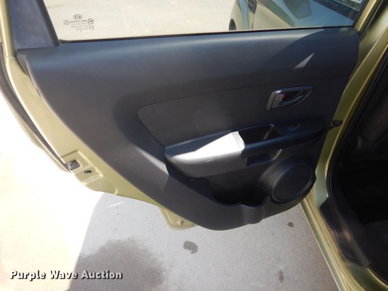 image for item DJ1215 2010 Kia Soul