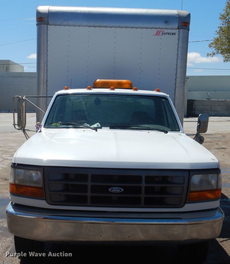 image for item DJ1218 1995 Ford F350  box truck