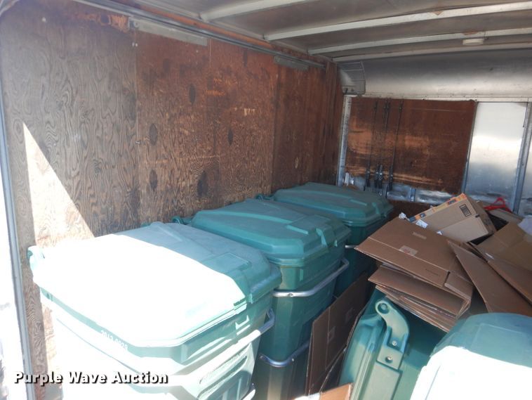 image for item DJ1218 1995 Ford F350  box truck