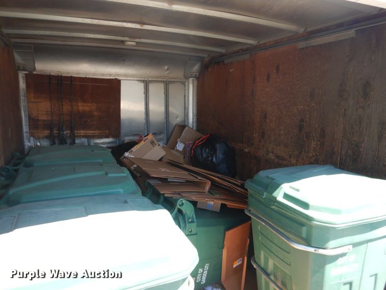 image for item DJ1218 1995 Ford F350  box truck