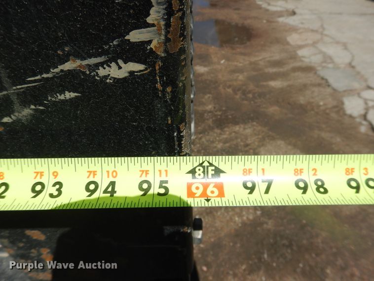 image for item DJ1218 1995 Ford F350  box truck