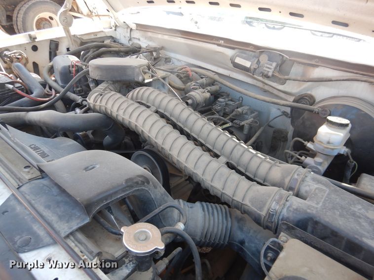 image for item DJ1218 1995 Ford F350  box truck