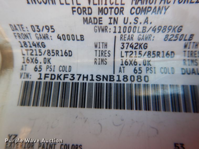 image for item DJ1218 1995 Ford F350  box truck