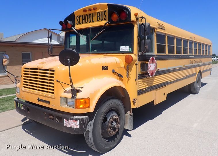 image for item DJ5660 1996 International 3800  Thomas school bus