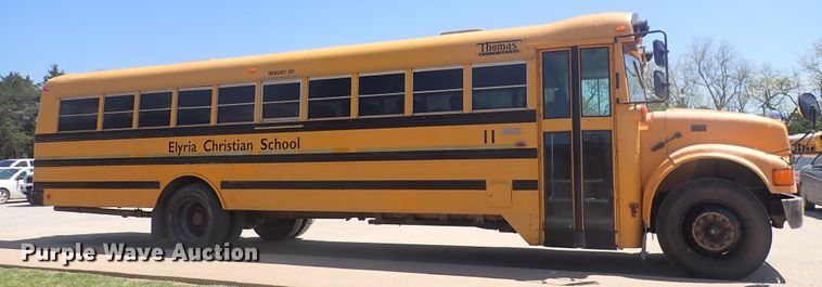 image for item DJ5660 1996 International 3800  Thomas school bus