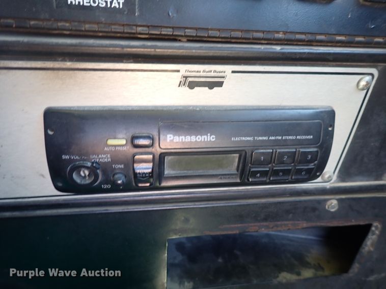 image for item DJ5660 1996 International 3800  Thomas school bus