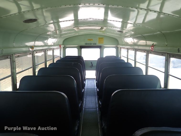 image for item DJ5660 1996 International 3800  Thomas school bus