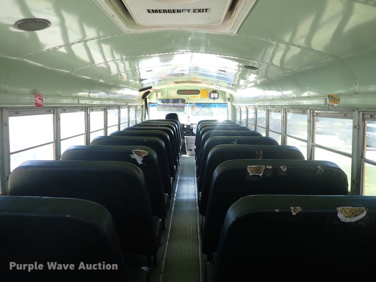 image for item DJ5660 1996 International 3800  Thomas school bus