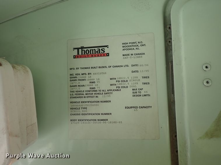 image for item DJ5660 1996 International 3800  Thomas school bus