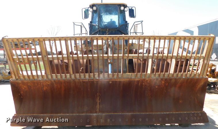 image for item DK8528 2011 Caterpillar 826H  landfill compactor