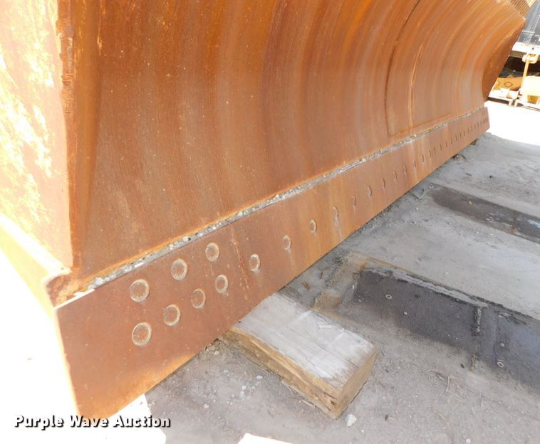 image for item DK8528 2011 Caterpillar 826H  landfill compactor