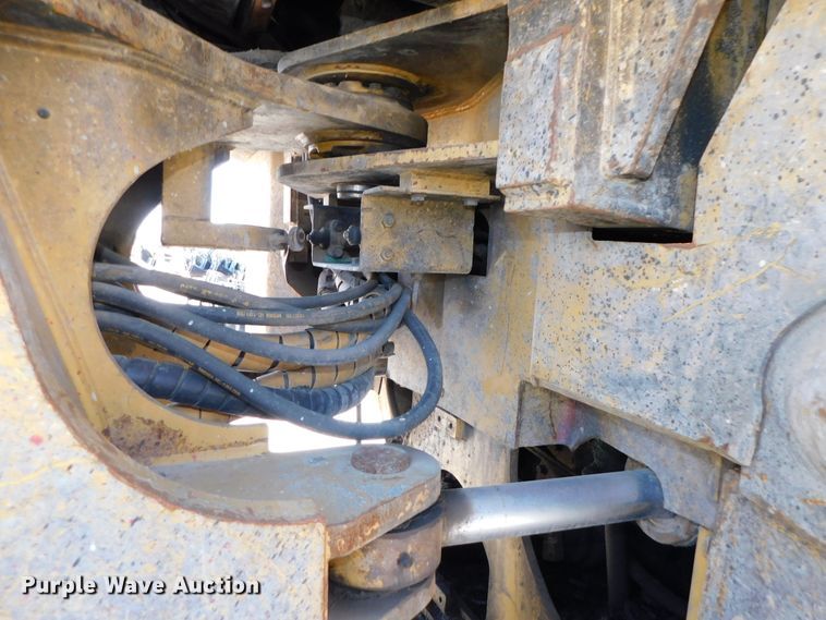 image for item DK8528 2011 Caterpillar 826H  landfill compactor