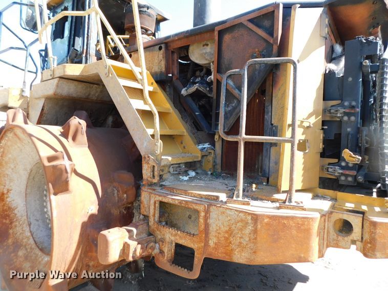 image for item DK8528 2011 Caterpillar 826H  landfill compactor