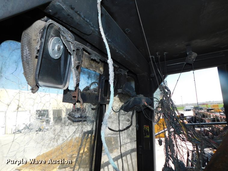 image for item DK8528 2011 Caterpillar 826H  landfill compactor