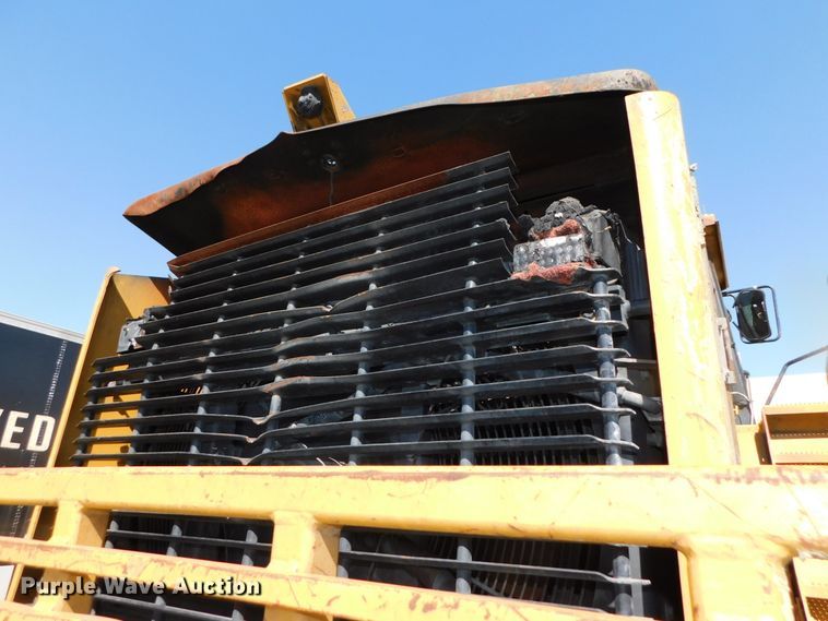 image for item DK8528 2011 Caterpillar 826H  landfill compactor