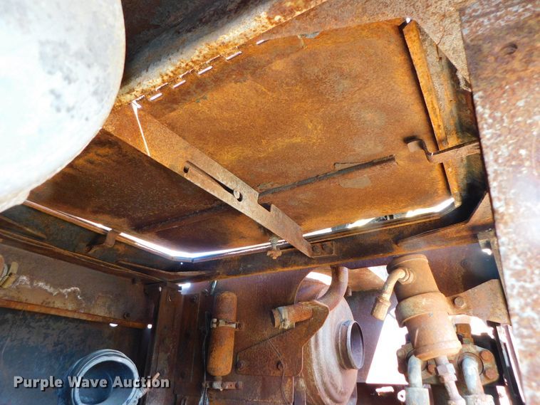 image for item DK8528 2011 Caterpillar 826H  landfill compactor