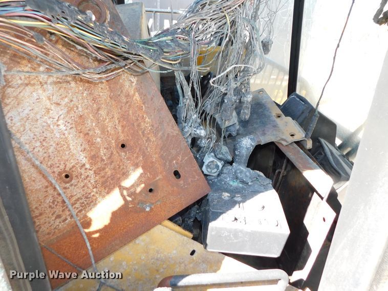 image for item DK8528 2011 Caterpillar 826H  landfill compactor