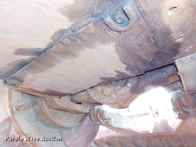 image for item DK8528 2011 Caterpillar 826H  landfill compactor