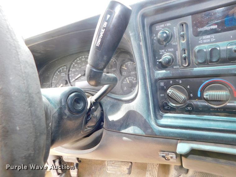 image for item DK8529 2001 Chevrolet Tahoe  SUV