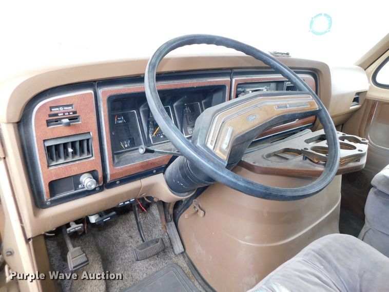 image for item DK8535 1986 Ford E350  RV