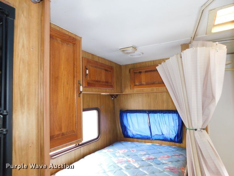 image for item DK8535 1986 Ford E350  RV